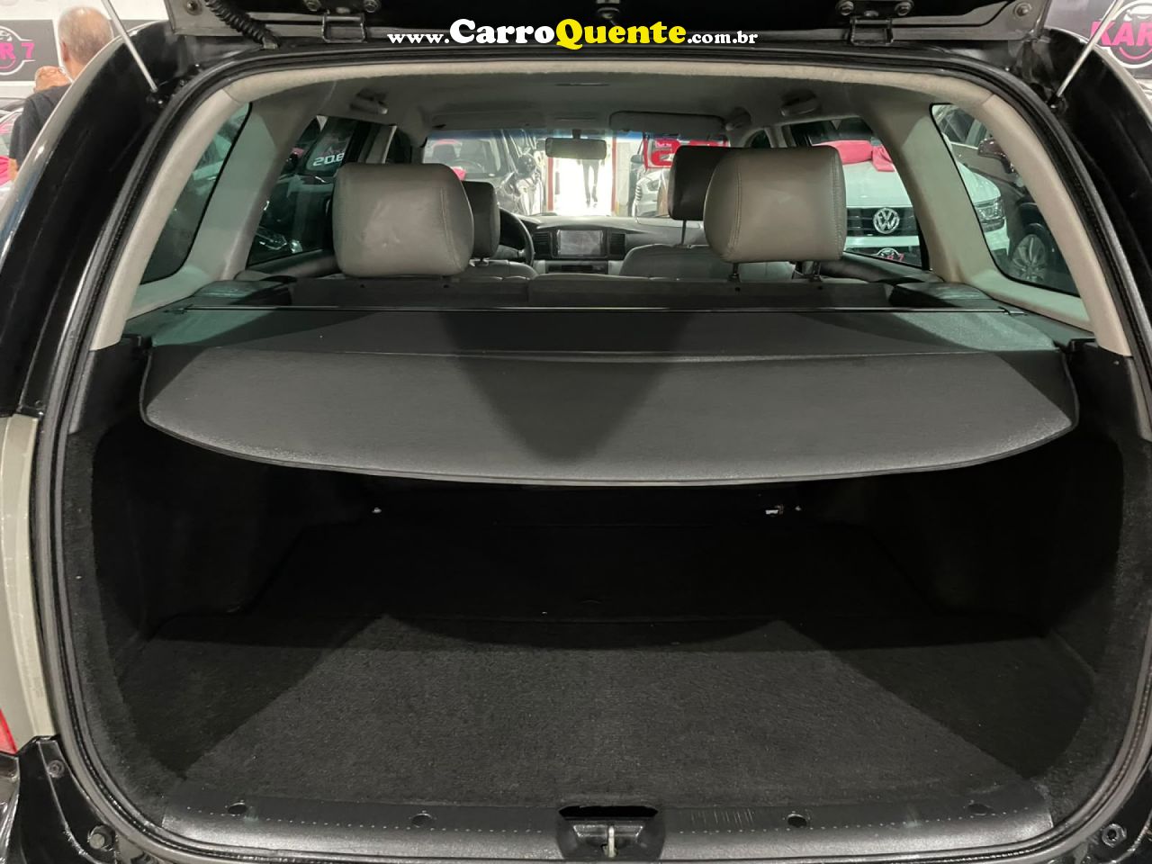 TOYOTA   COROLLA FIELDER SW 1.81.8 XEI FLEX MEC   PRETO 2005 1.8 FLEX - Loja