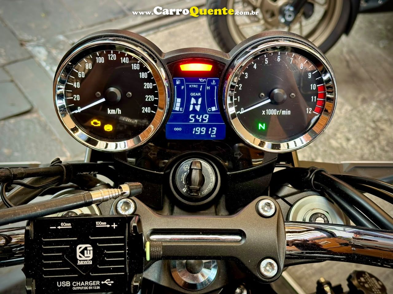 KAWASAKI Z900RS 2020 - Loja