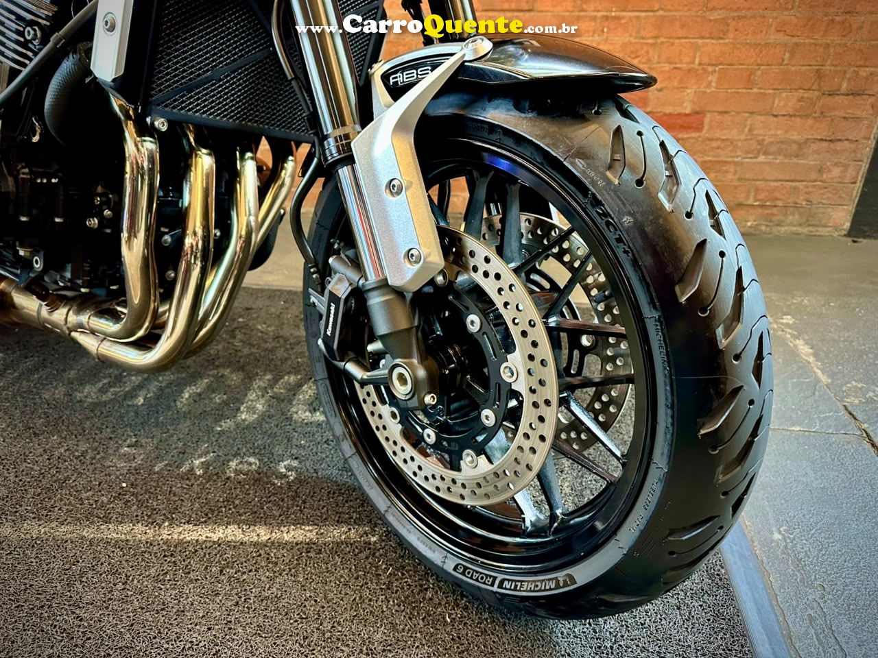 KAWASAKI Z900RS 2020 - Loja