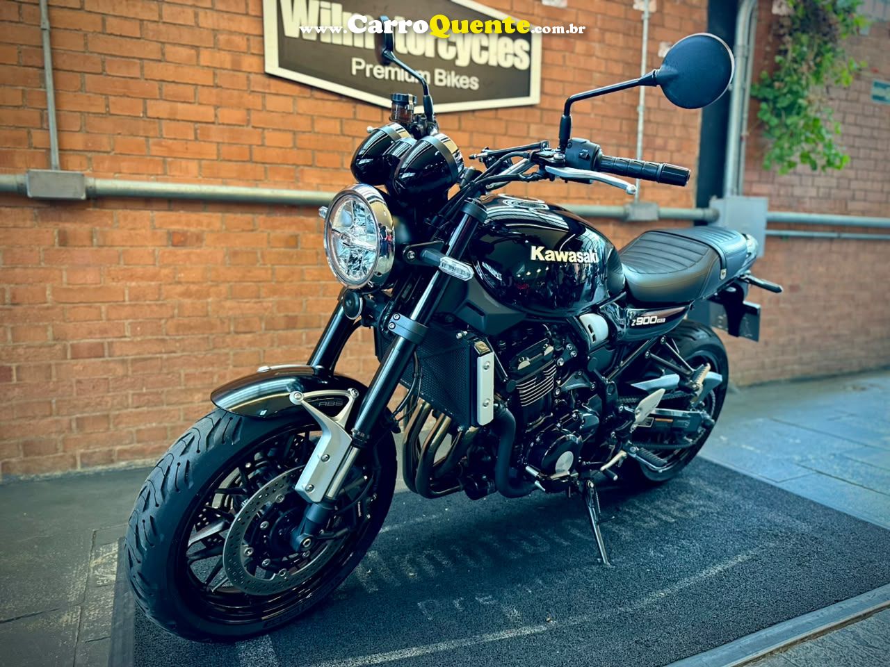 KAWASAKI Z900RS 2020 - Loja