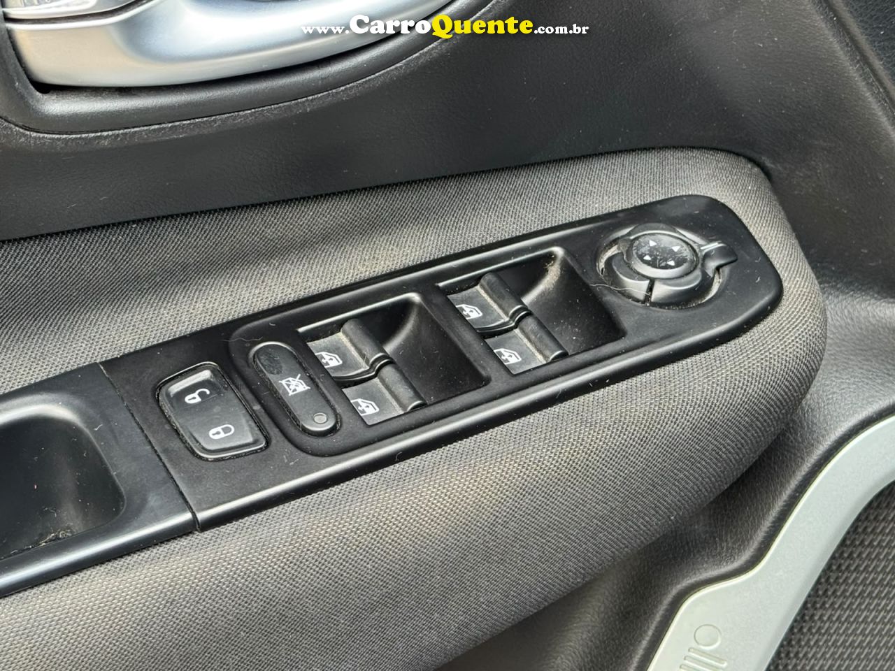 JEEP RENEGADE 1.8 16V 2021 - Loja