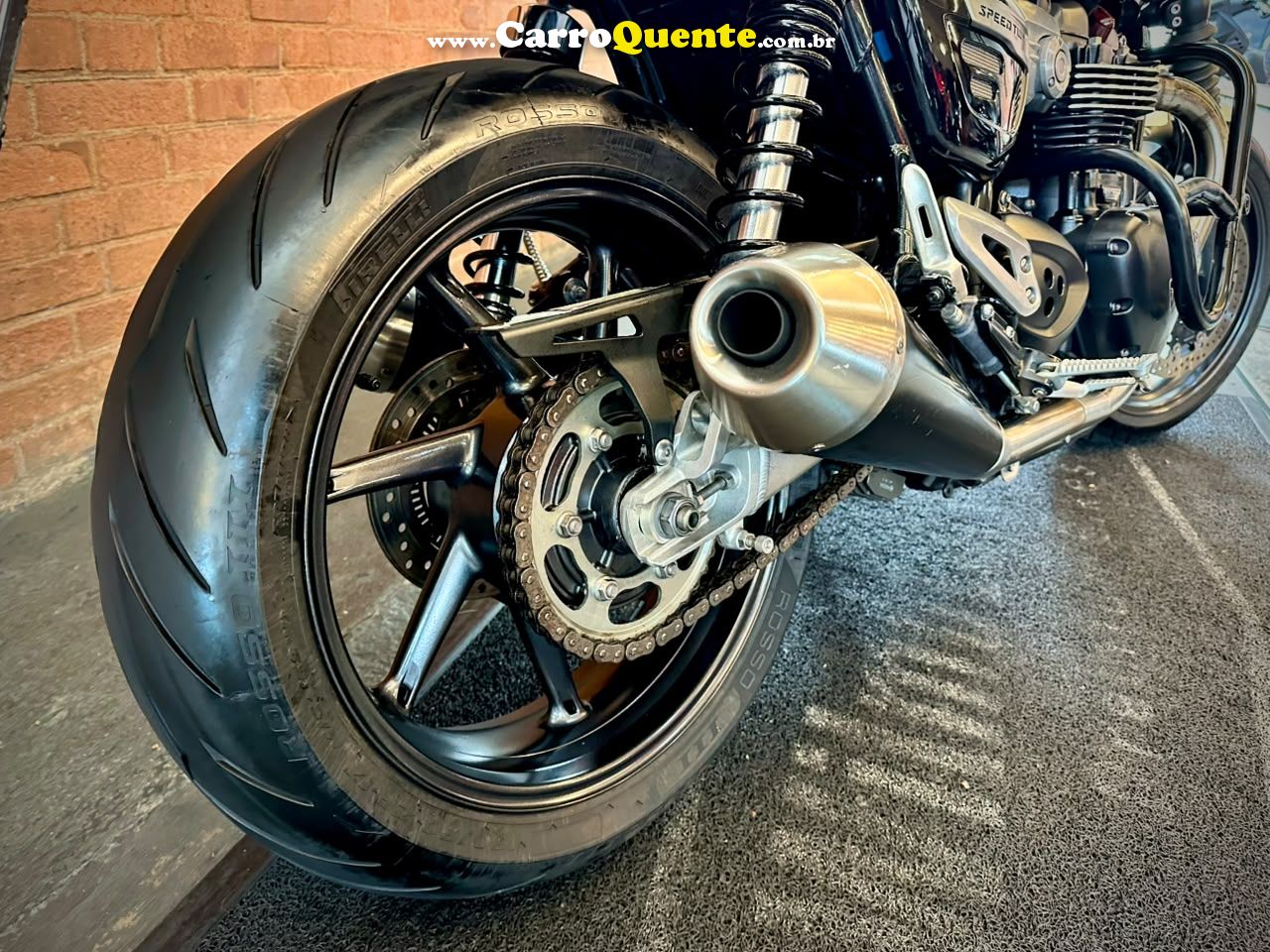 TRIUMPH SPEED TWIN 2019 - Loja
