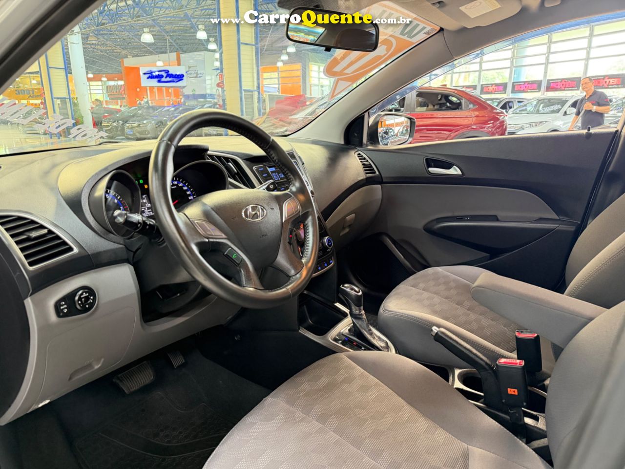 HYUNDAI HB20S 1.6 PREMIUM 16V 2017 - Loja