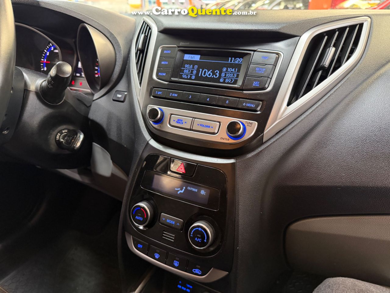 HYUNDAI HB20S 1.6 PREMIUM 16V 2017 - Loja