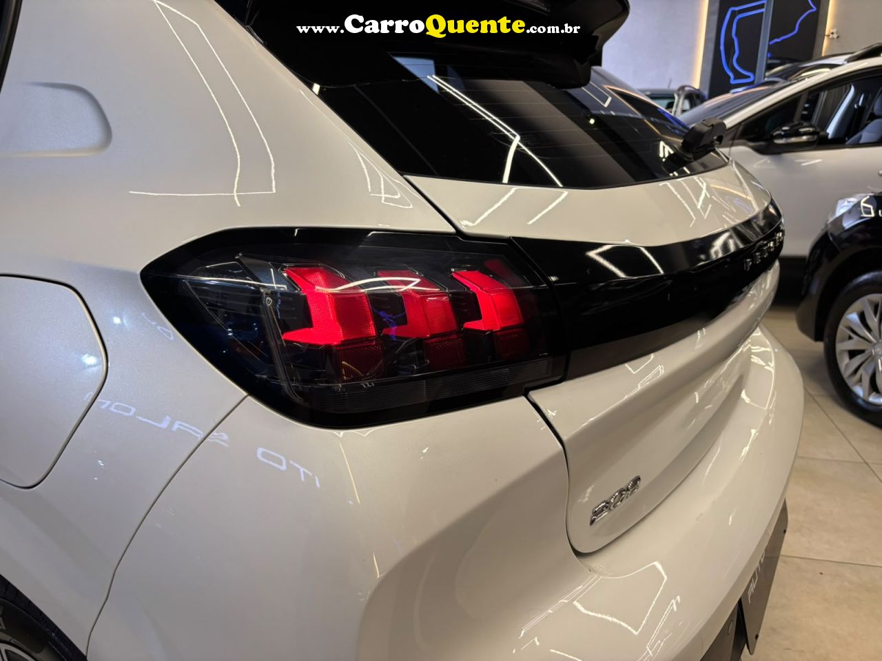 PEUGEOT 208 1.0 TURBO 200 GRIFFE 2024 - Loja