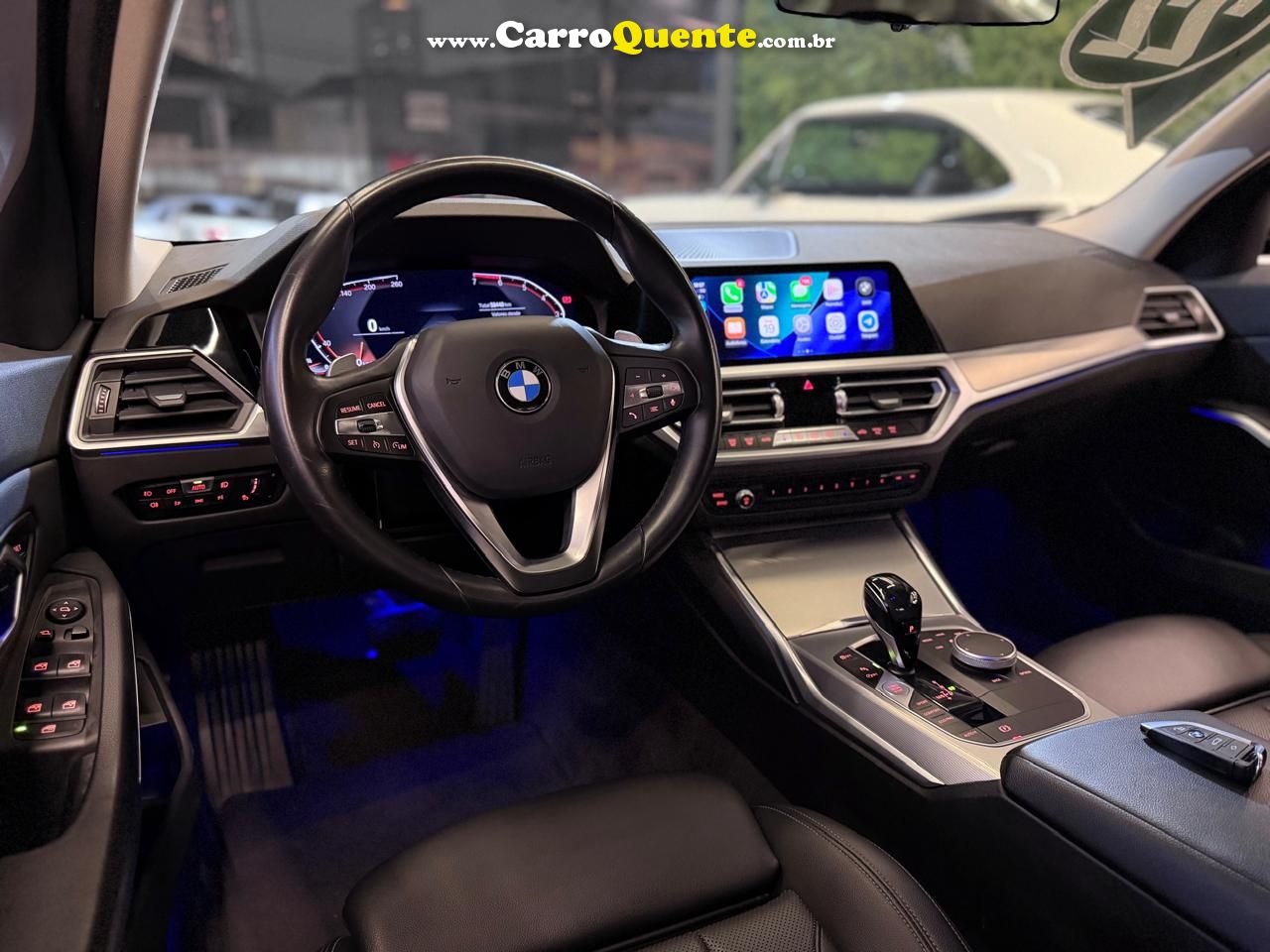 BMW 320i 2.0 16V TURBO GP 2022 - Loja