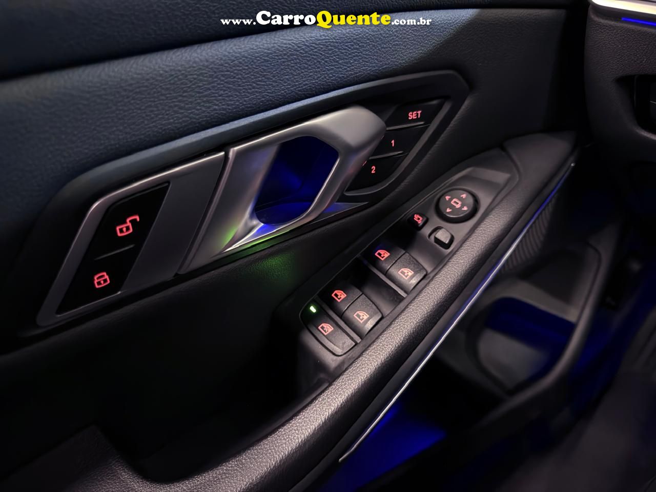 BMW 320i 2.0 16V TURBO GP 2022 - Loja