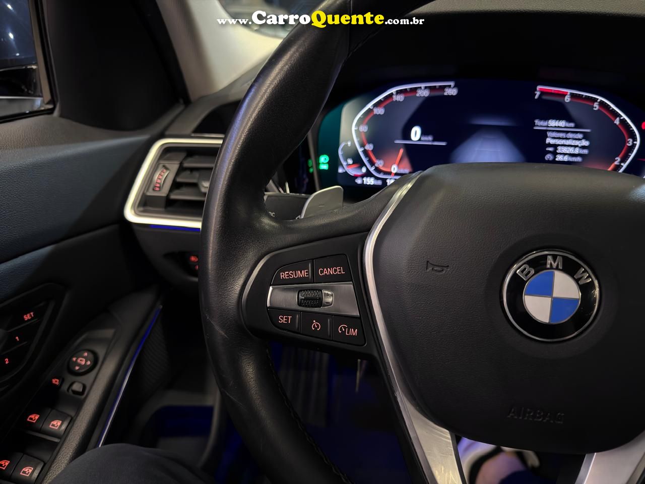 BMW 320i 2.0 16V TURBO GP 2022 - Loja