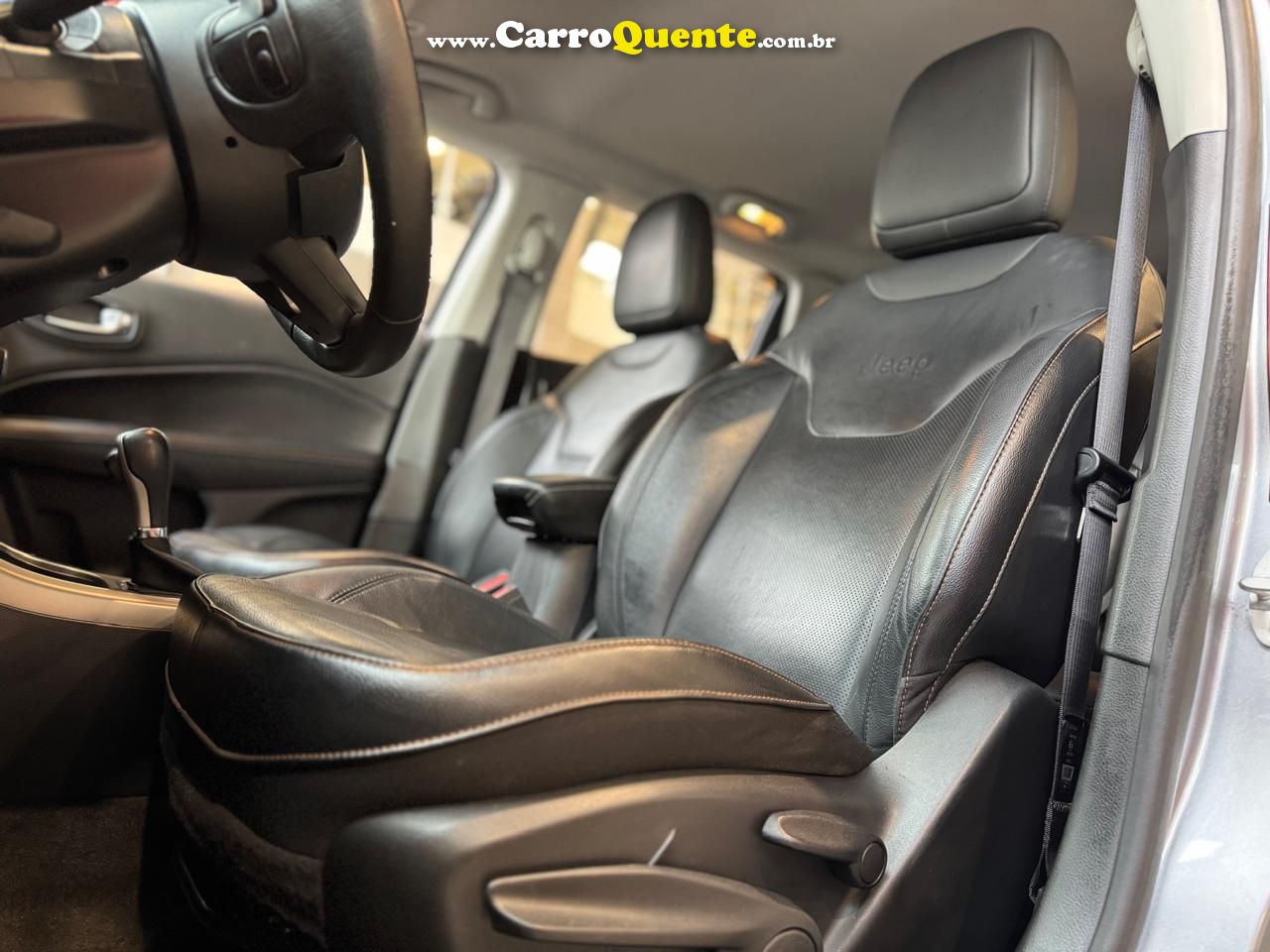 JEEP COMPASS 2.0 16V LONGITUDE 2020 - Loja