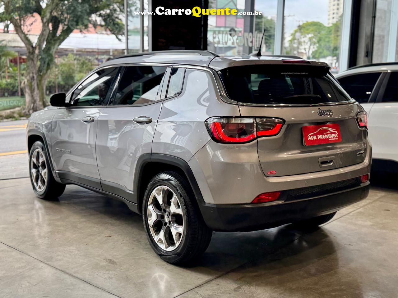 JEEP COMPASS 2.0 16V LONGITUDE 2020 - Loja