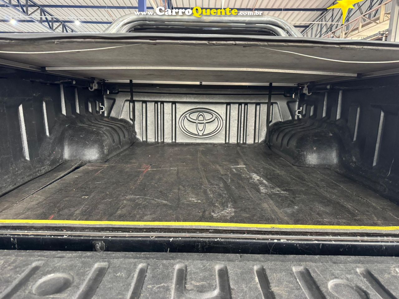 TOYOTA HILUX 2.8 SRX 4X4 CD 16V 2016 - Loja