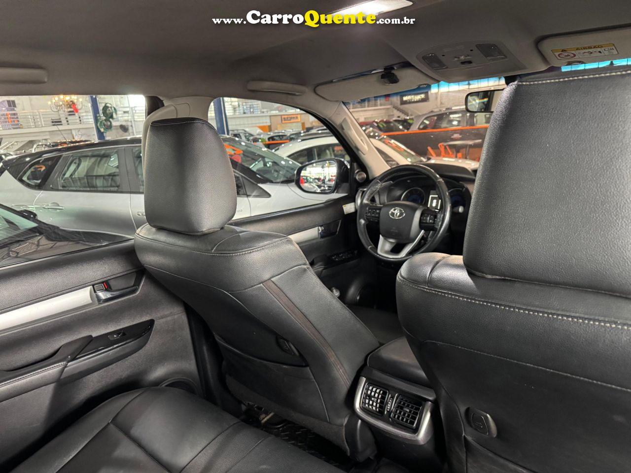 TOYOTA HILUX 2.8 SRX 4X4 CD 16V 2016 - Loja
