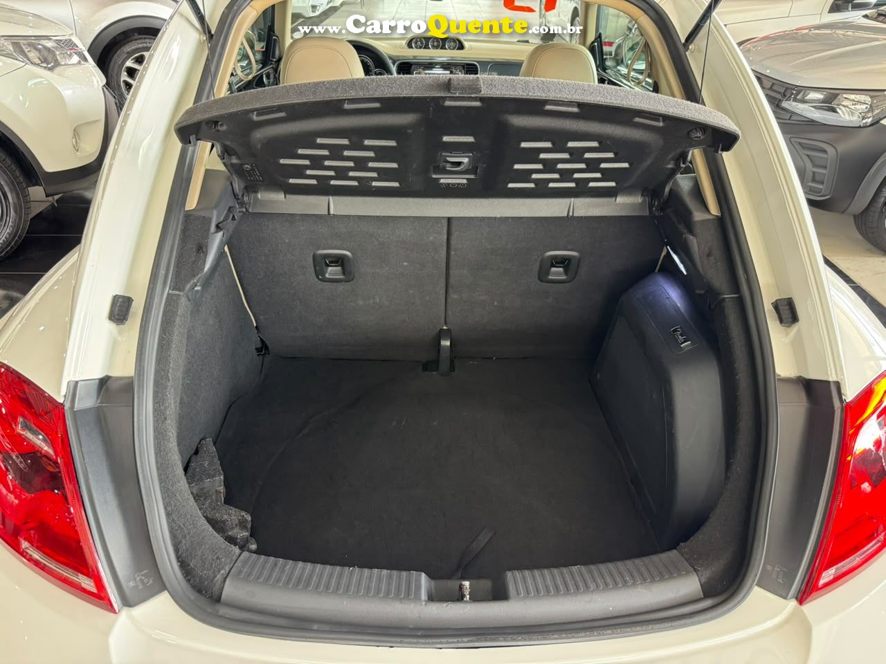 VOLKSWAGEN FUSCA 2.0 TSI SPORT 16V 2013 - Loja