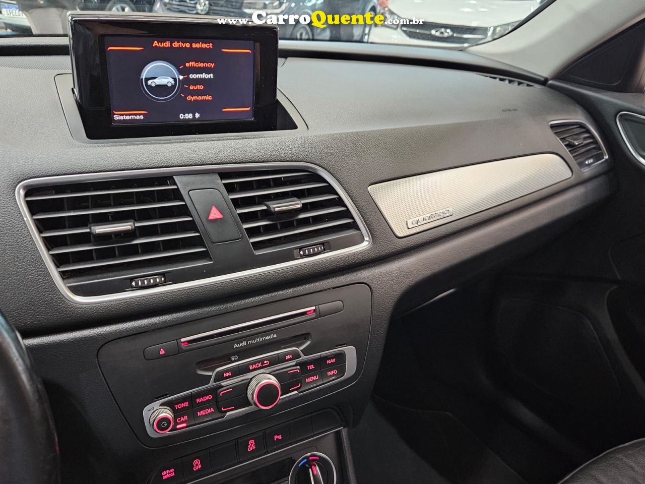 AUDI Q3 2.0 TFSI AMBIENTE QUATTRO 2016 - Loja