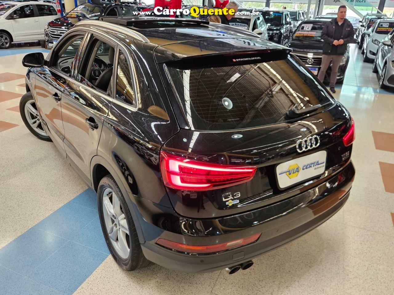 AUDI Q3 2.0 TFSI AMBIENTE QUATTRO 2016 - Loja