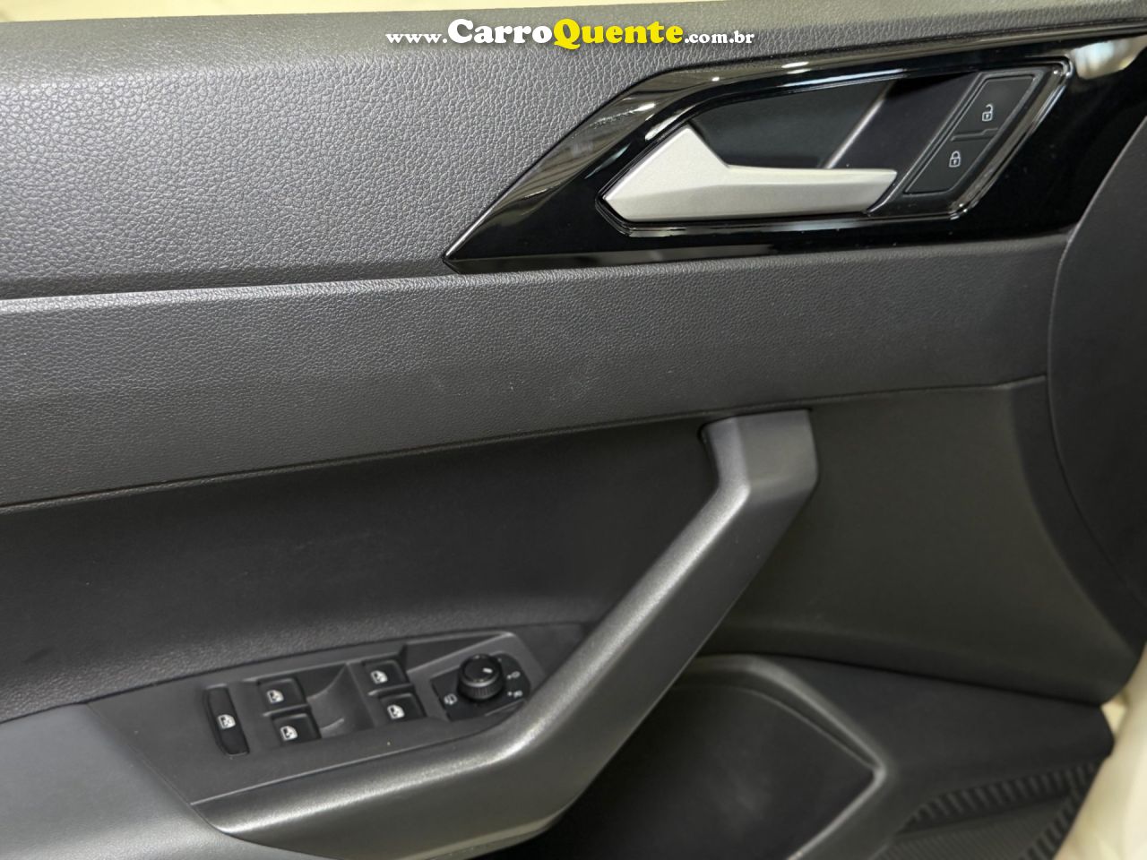 VOLKSWAGEN NIVUS 1.0 200 TSI TOTAL HIGHLINE 2023 - Loja