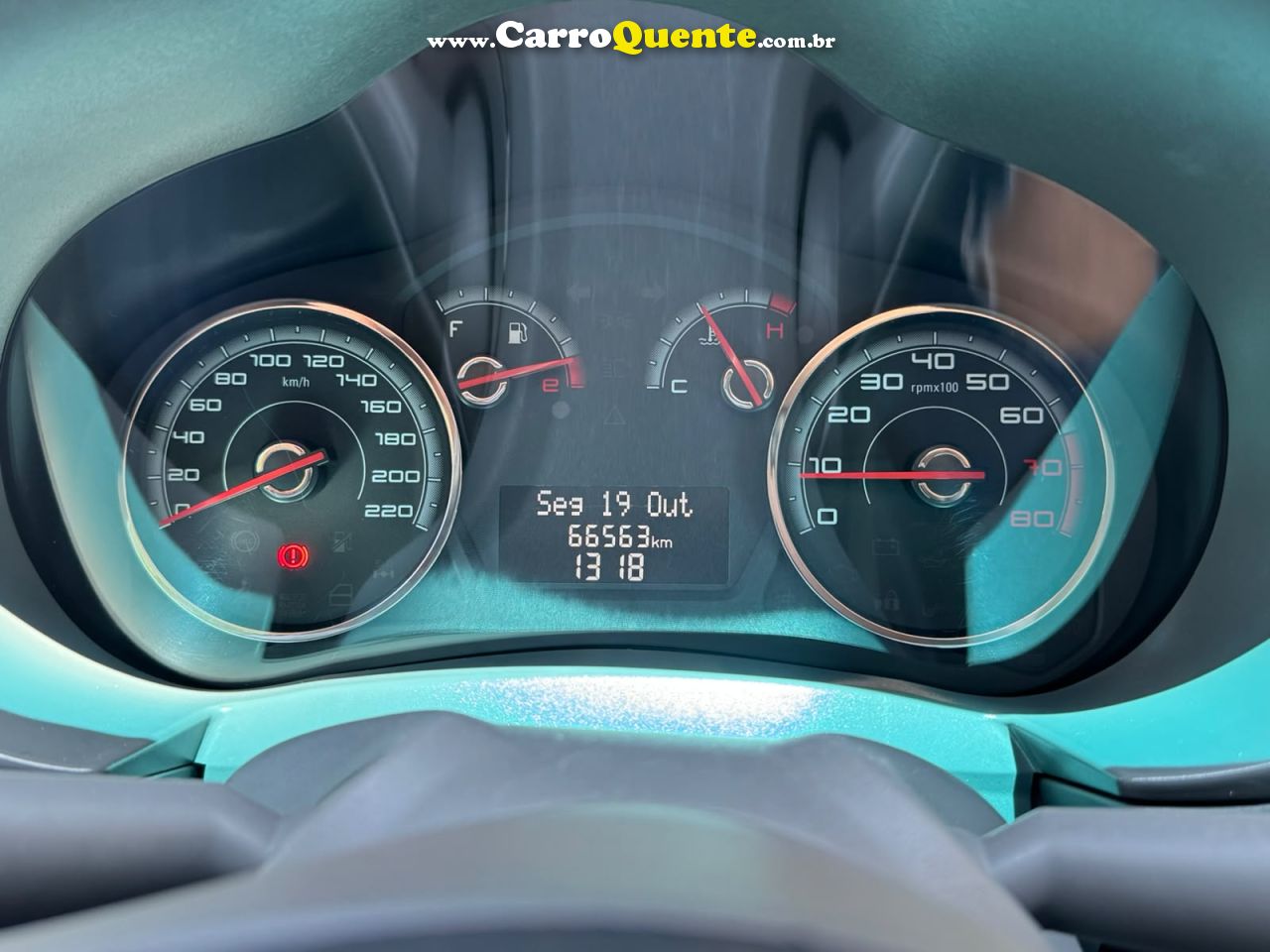 FIAT PALIO 1.4 MPI ATTRACTIVE 8V 2016 - Loja