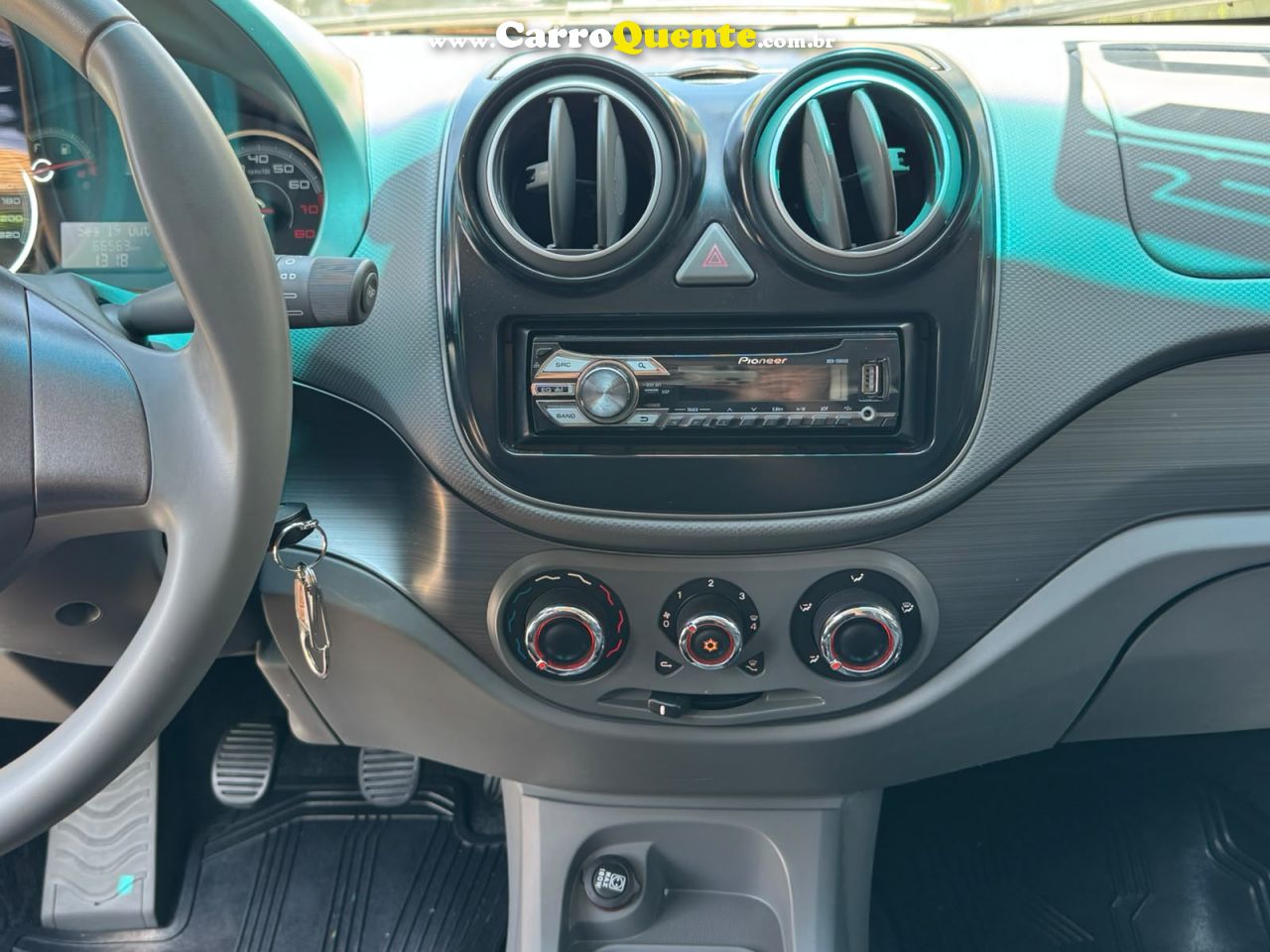 FIAT PALIO 1.4 MPI ATTRACTIVE 8V 2016 - Loja
