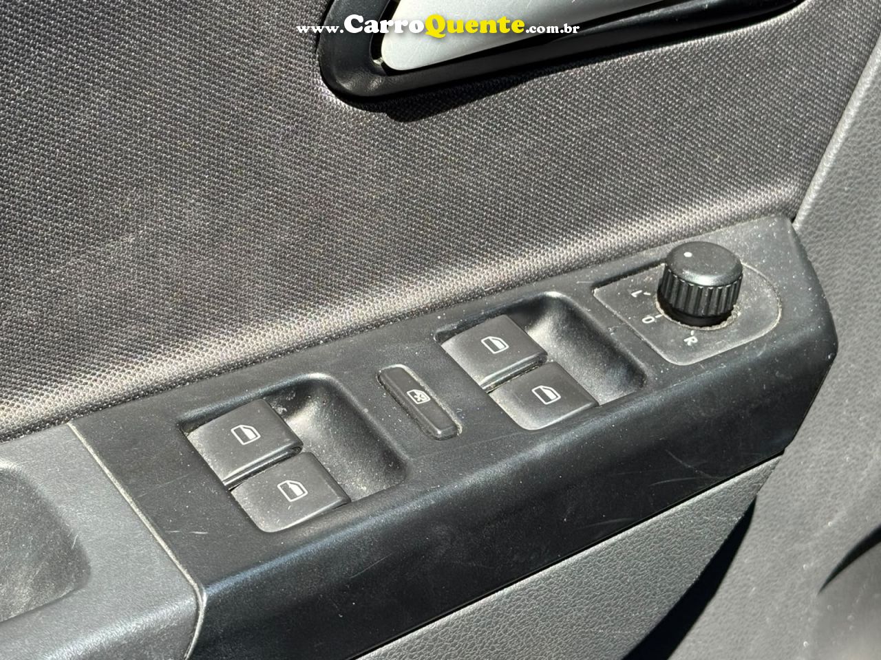 VOLKSWAGEN FOX 1.6 MI 8V 2013 - Loja
