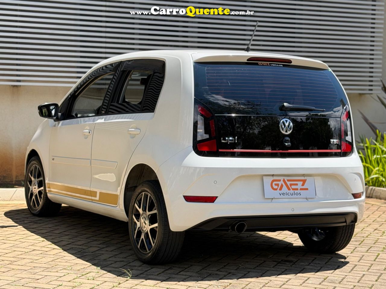 VOLKSWAGEN UP 1.0 MPI MOVE UP 12V 2018 - Loja