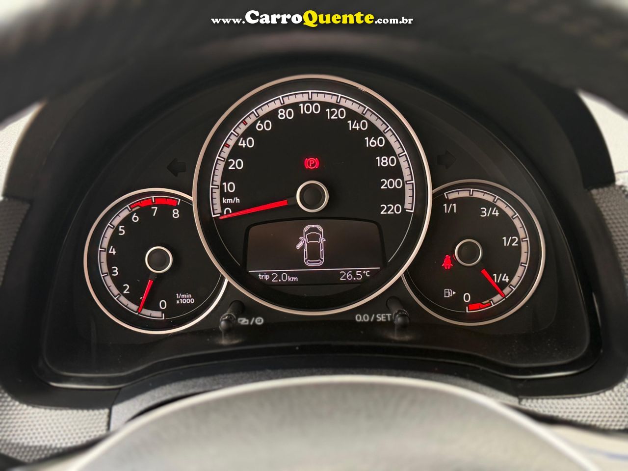 VOLKSWAGEN UP 1.0 MPI MOVE UP 12V 2018 - Loja