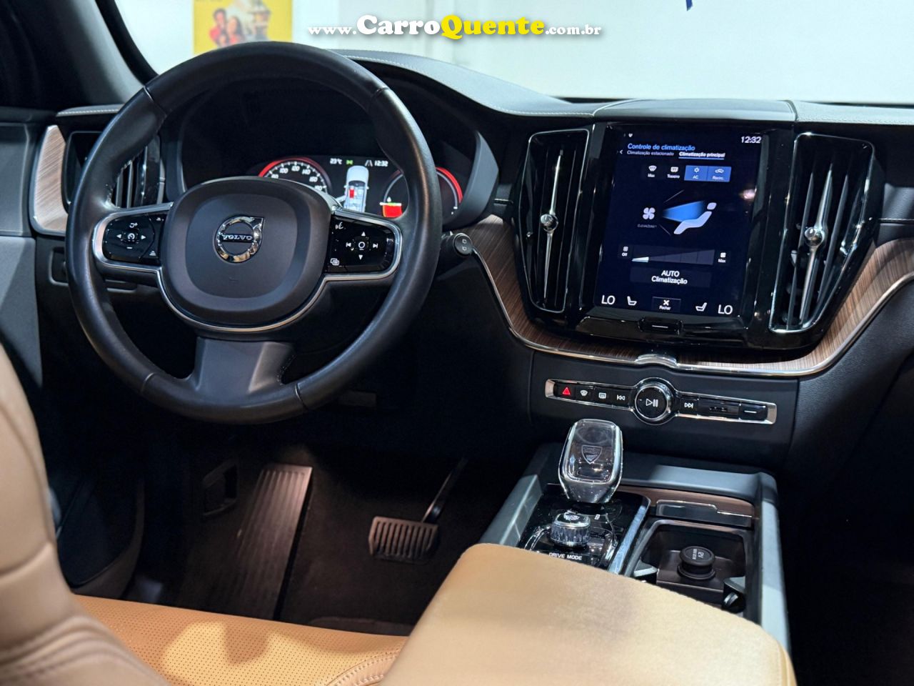 VOLVO XC60 2.0 T8 INSCRIPTION AWD 2021 - Loja