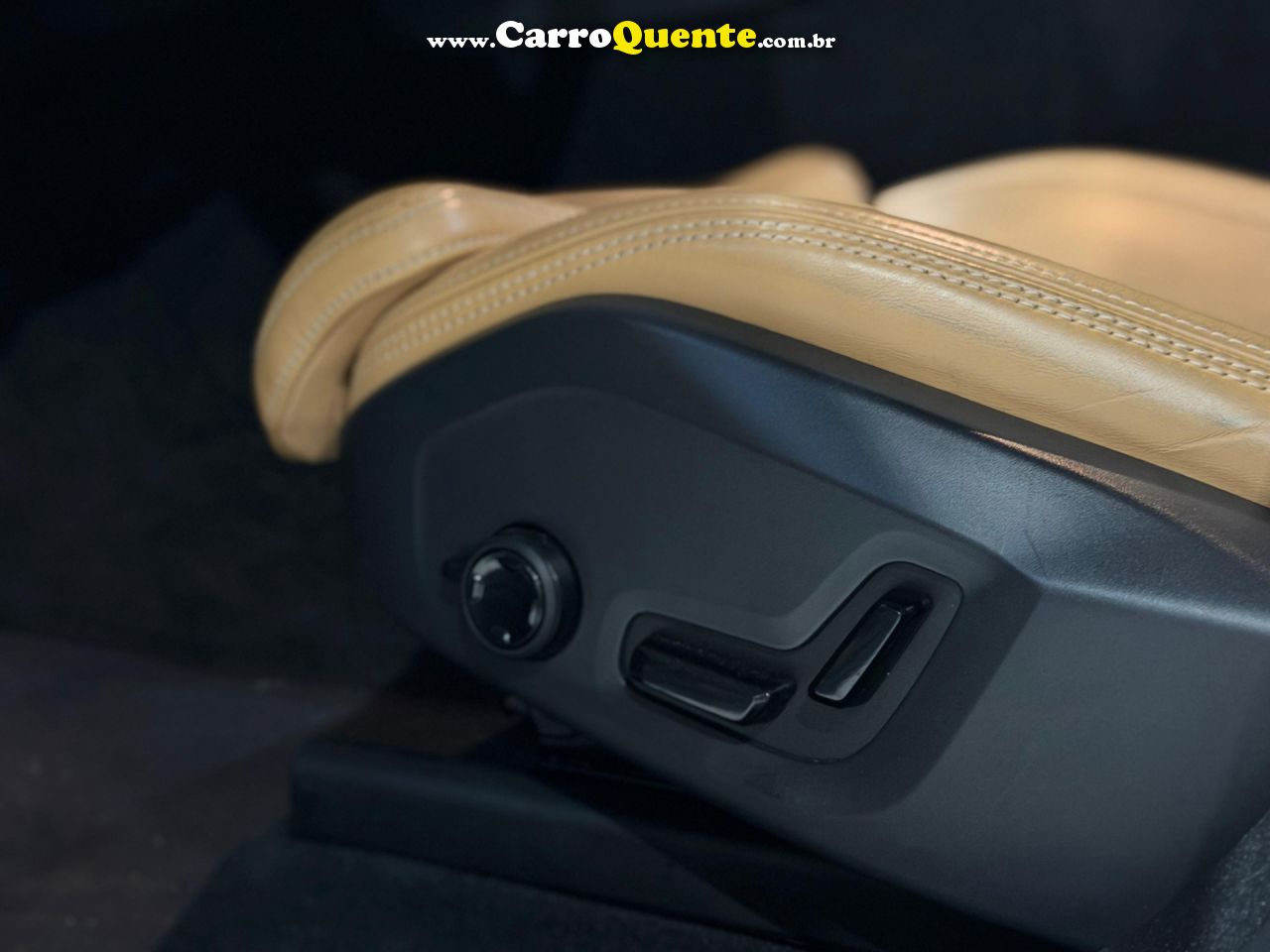 VOLVO XC60 2.0 T8 INSCRIPTION AWD 2021 - Loja