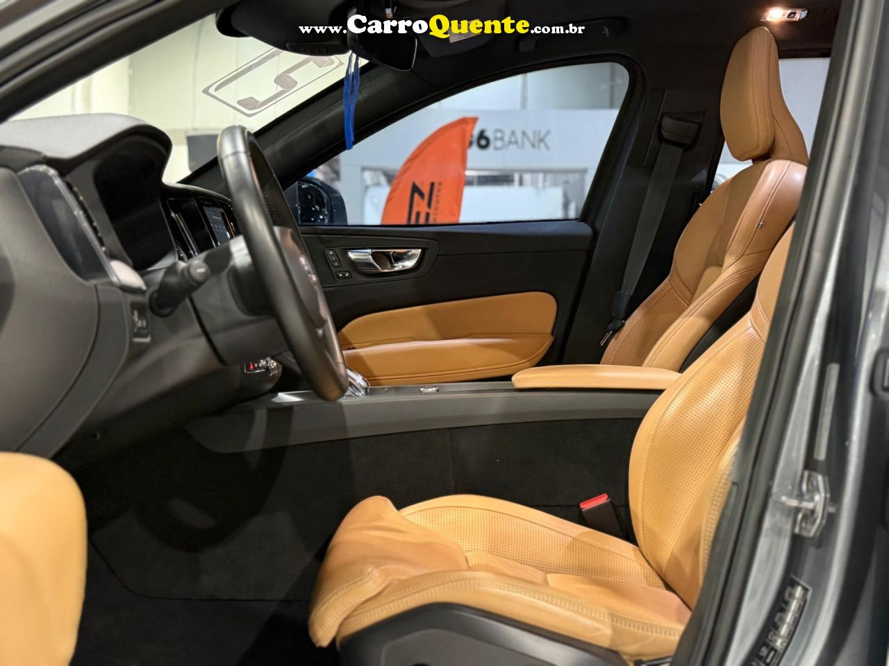 VOLVO XC60 2.0 T8 INSCRIPTION AWD 2021 - Loja