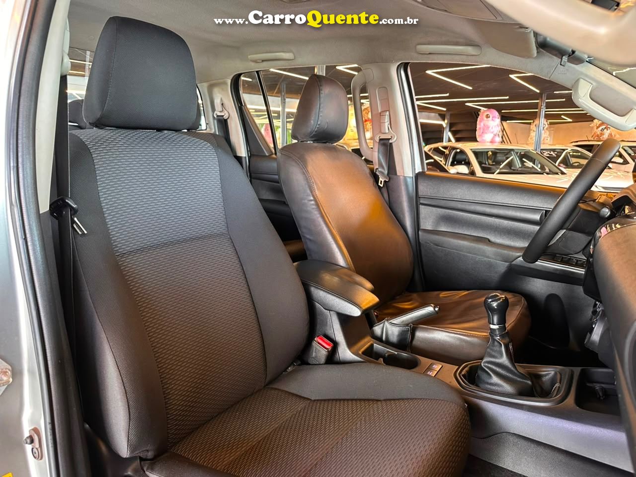 TOYOTA HILUX 2.8 D-4D TURBO CD POWER PACK 4X4 2020 - Loja