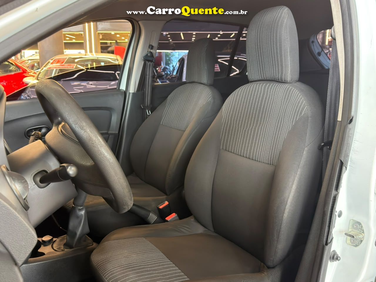 RENAULT SANDERO 1.0 12V SCE AUTHENTIQUE 2018 - Loja