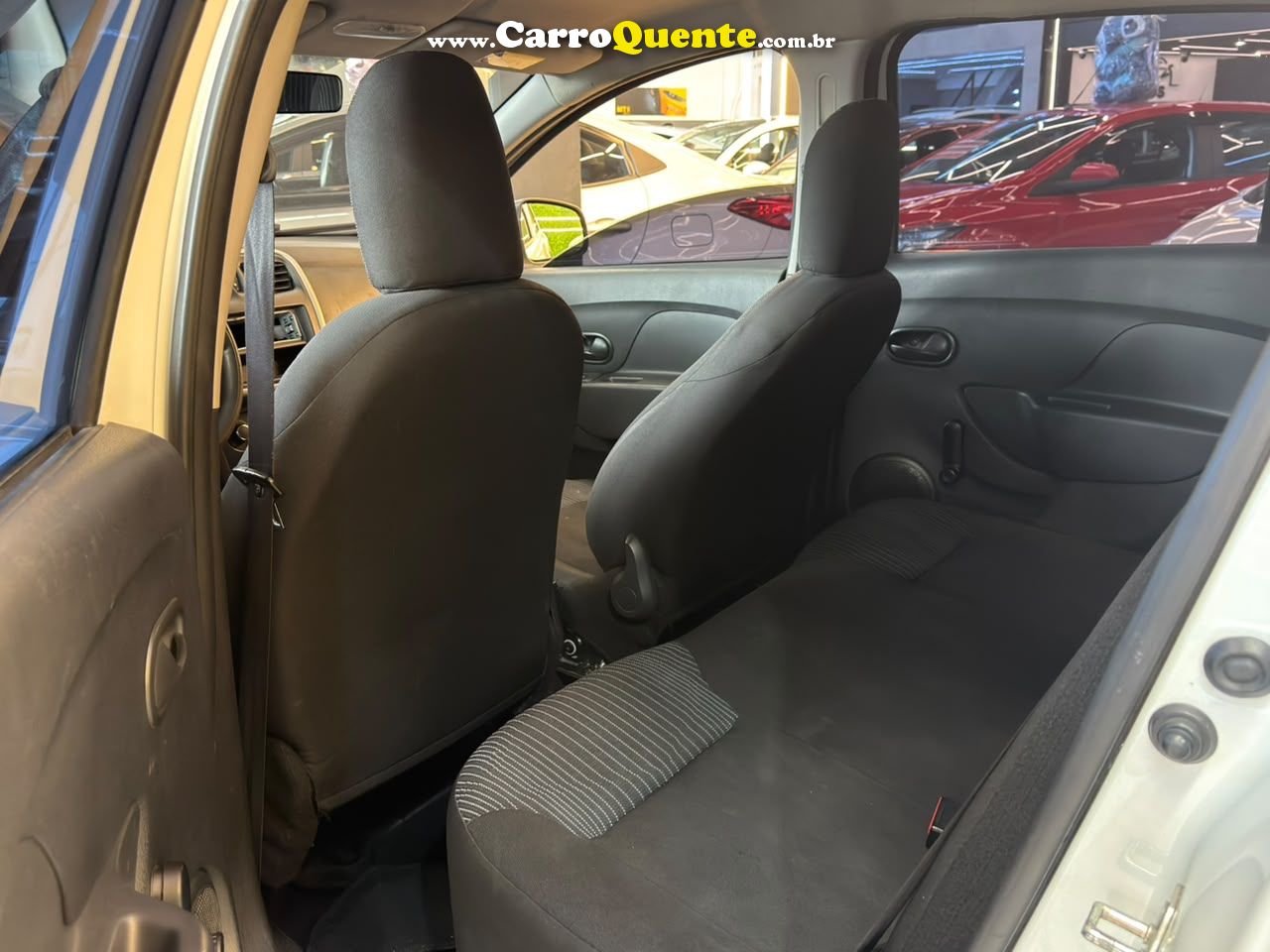 RENAULT SANDERO 1.0 12V SCE AUTHENTIQUE 2018 - Loja