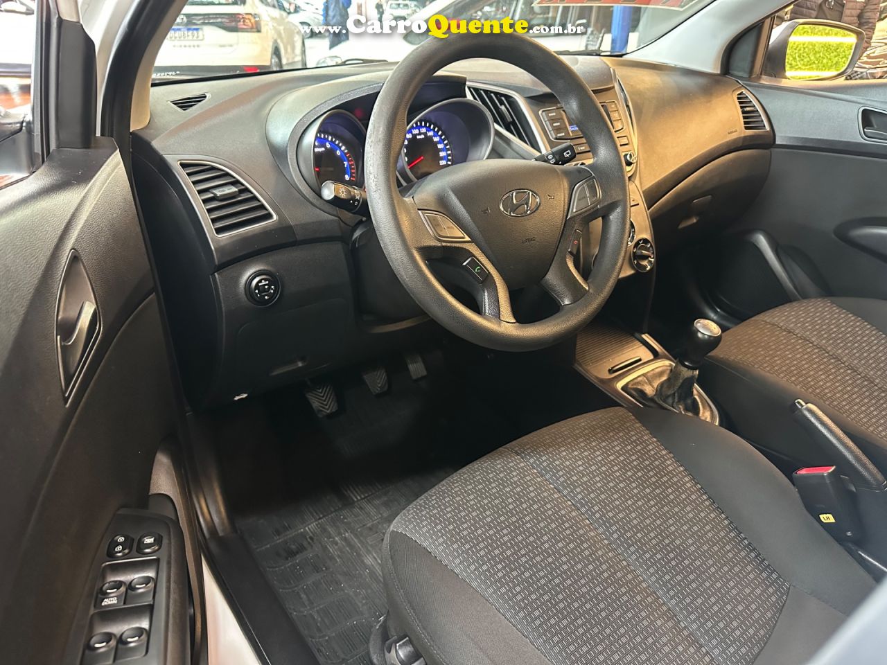 HYUNDAI HB20 1.0 COMFORT PLUS 12V TURBO 2018 - Loja