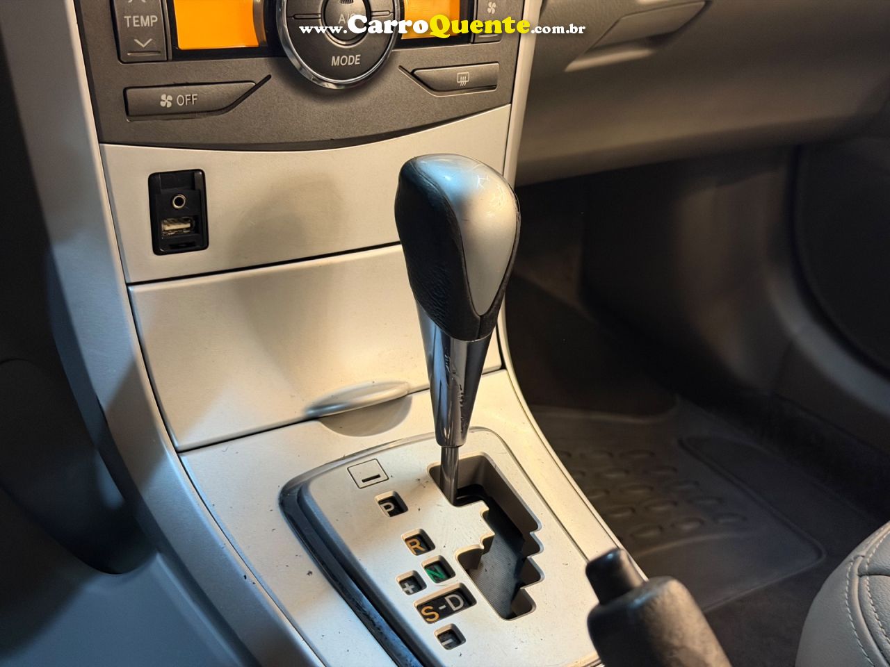 TOYOTA COROLLA 2.0 XEI 16V 2014 - Loja