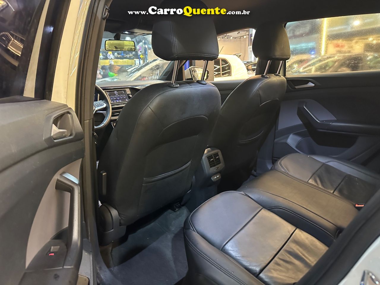 VOLKSWAGEN T-CROSS 1.0 200 TSI TOTAL COMFORTLINE 2023 - Loja