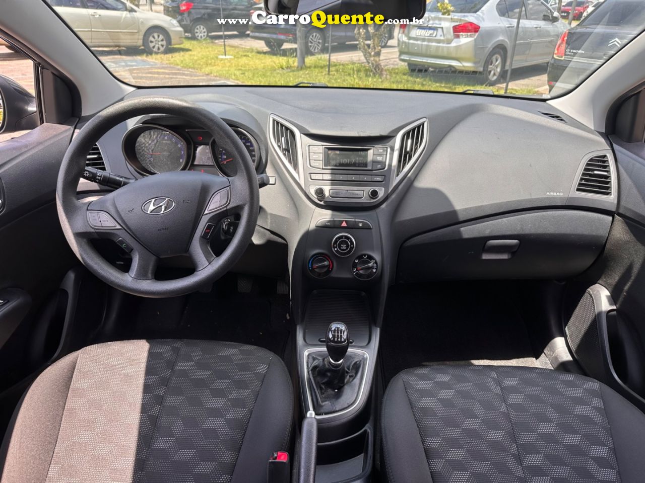 HYUNDAI HB20 1.6 COMFORT PLUS 16V 2017 - Loja