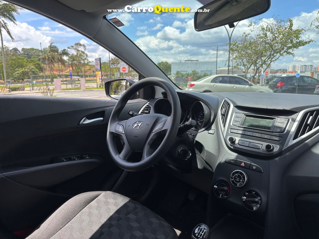 HYUNDAI HB20 1.6 COMFORT PLUS 16V 2017 - Loja