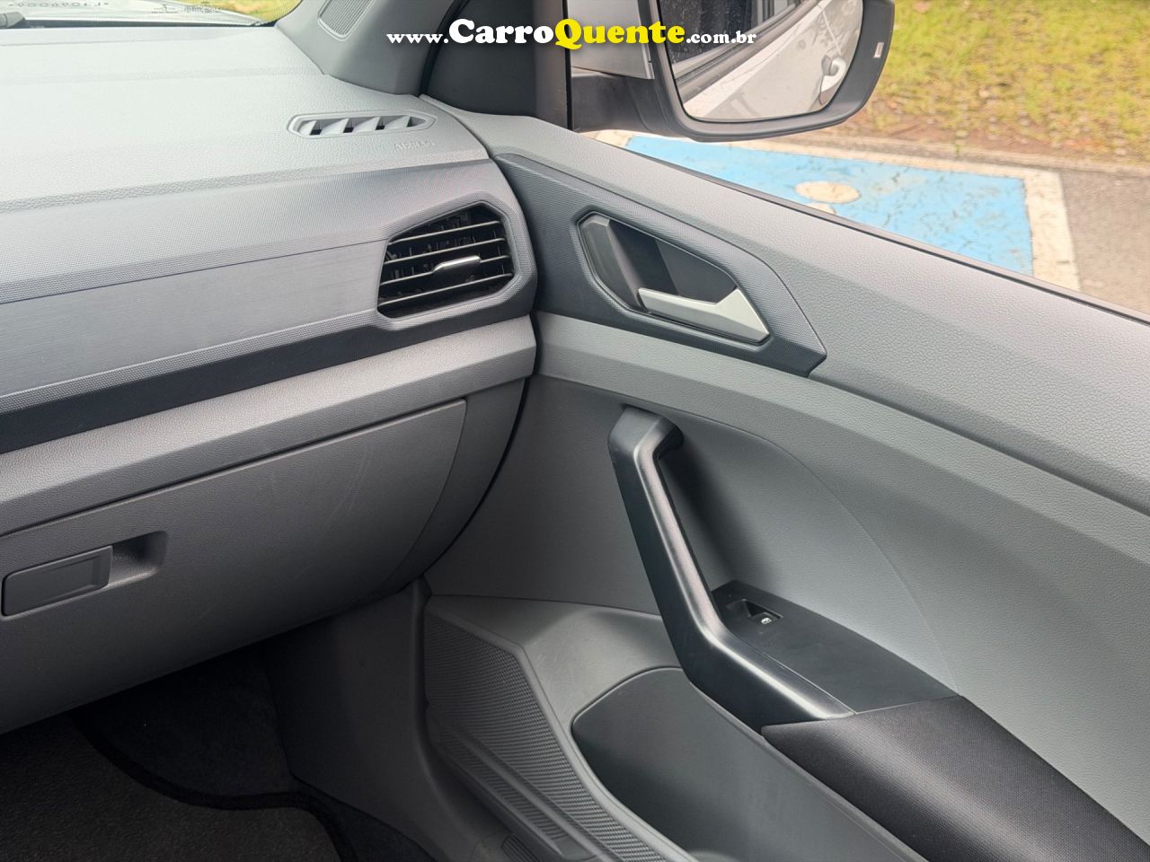 VOLKSWAGEN T-CROSS 1.0 200 TSI TOTAL SENSE 2020 - Loja