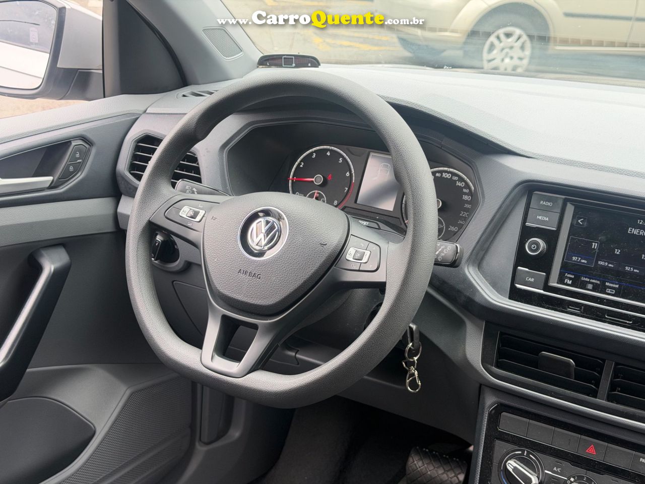 VOLKSWAGEN T-CROSS 1.0 200 TSI TOTAL SENSE 2020 - Loja