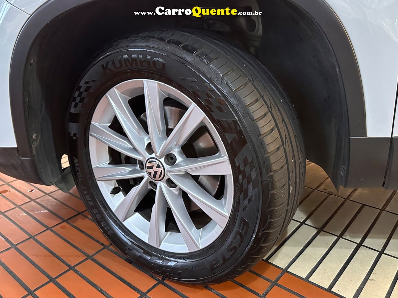 VOLKSWAGEN TIGUAN 2.0 TSI 16V TURBO 2014 - Loja