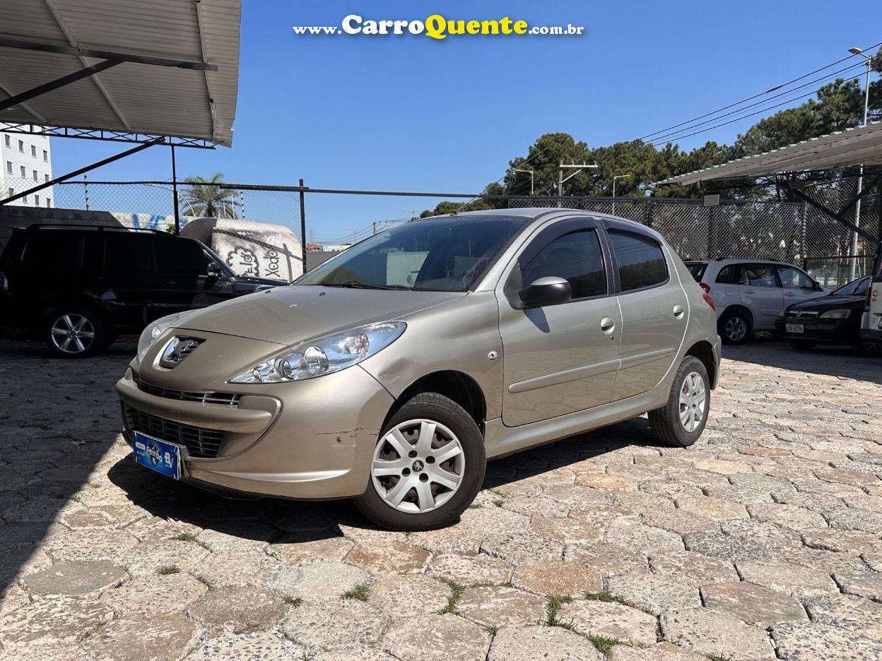 PEUGEOT 207 1.4 XR 8V 2013 - Loja