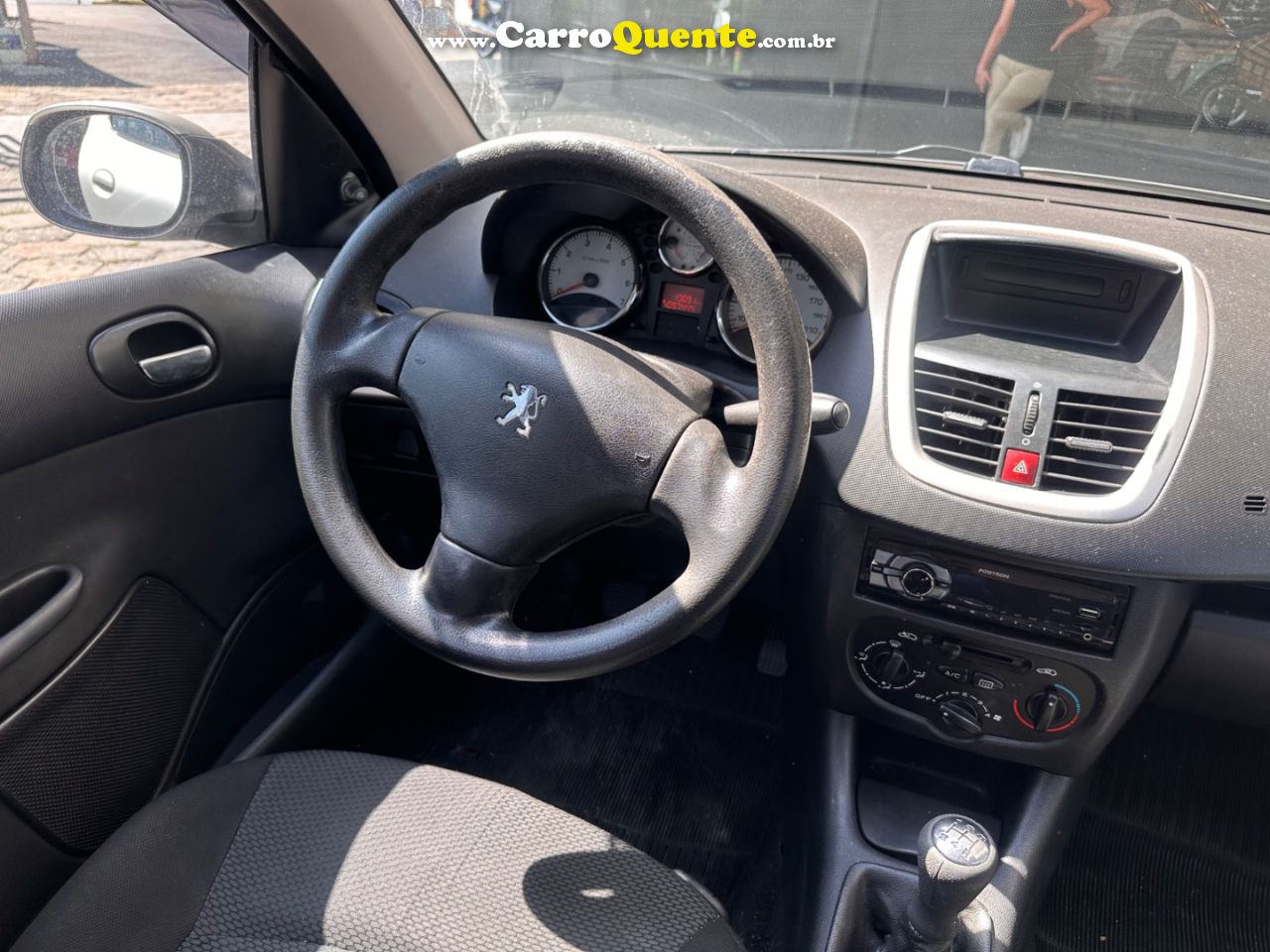 PEUGEOT 207 1.4 XR 8V 2013 - Loja