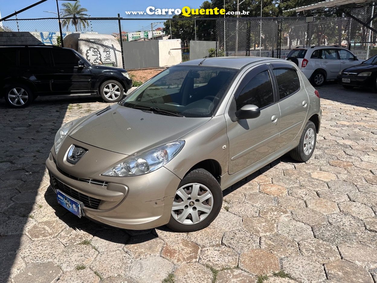 PEUGEOT 207 1.4 XR 8V 2013 - Loja