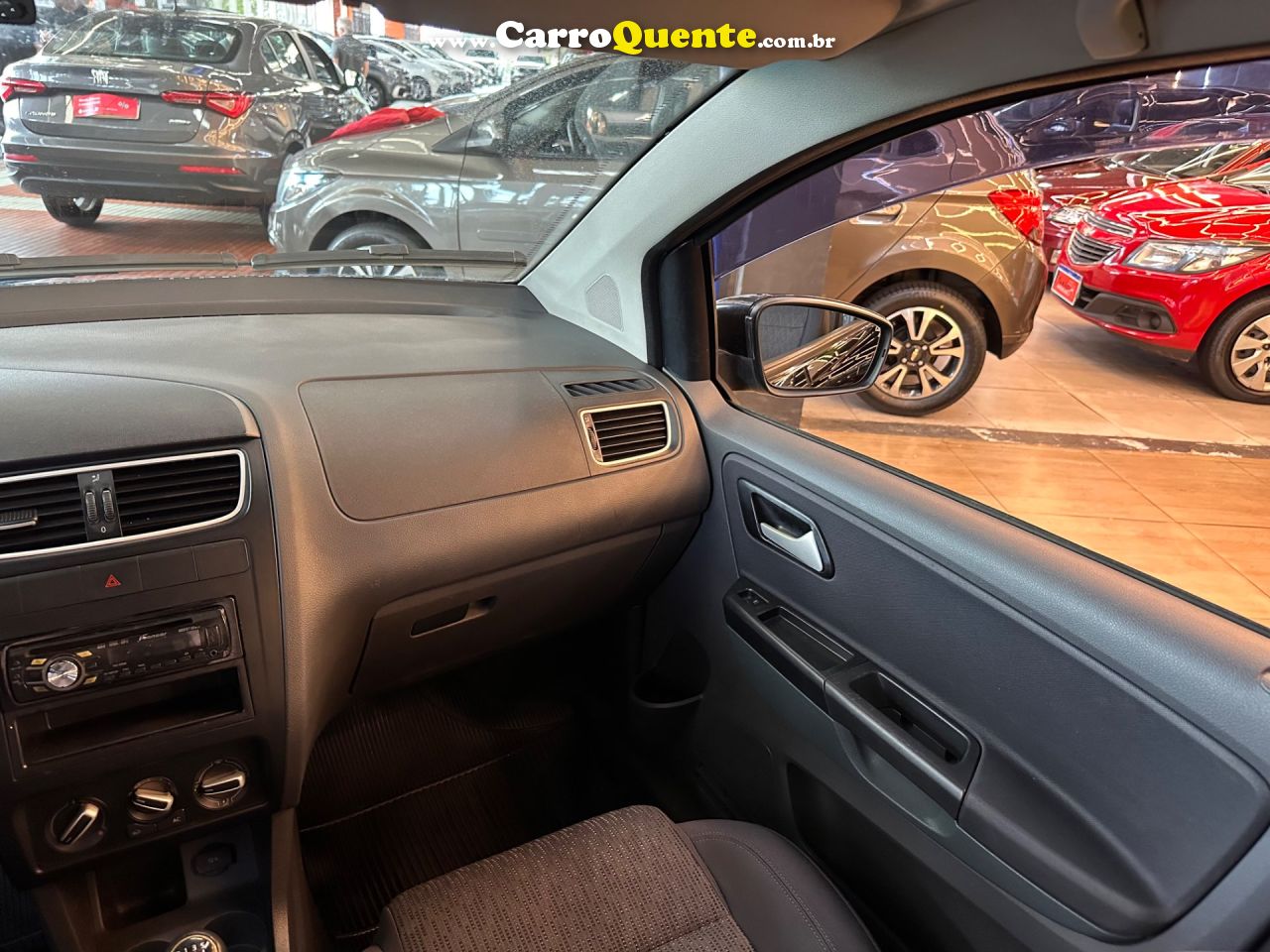VOLKSWAGEN FOX 1.0 MI 8V 2013 - Loja