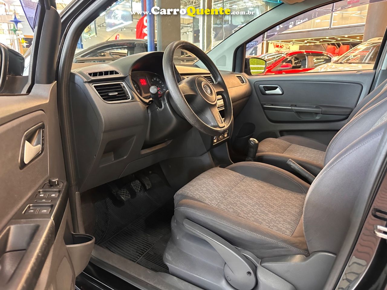 VOLKSWAGEN FOX 1.0 MI 8V 2013 - Loja