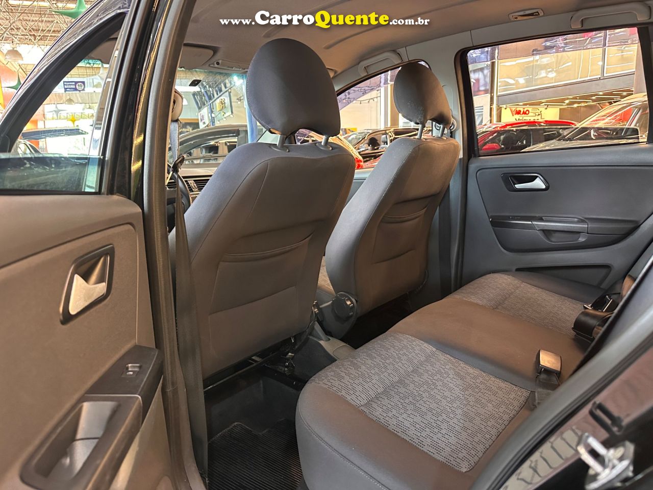 VOLKSWAGEN FOX 1.0 MI 8V 2013 - Loja
