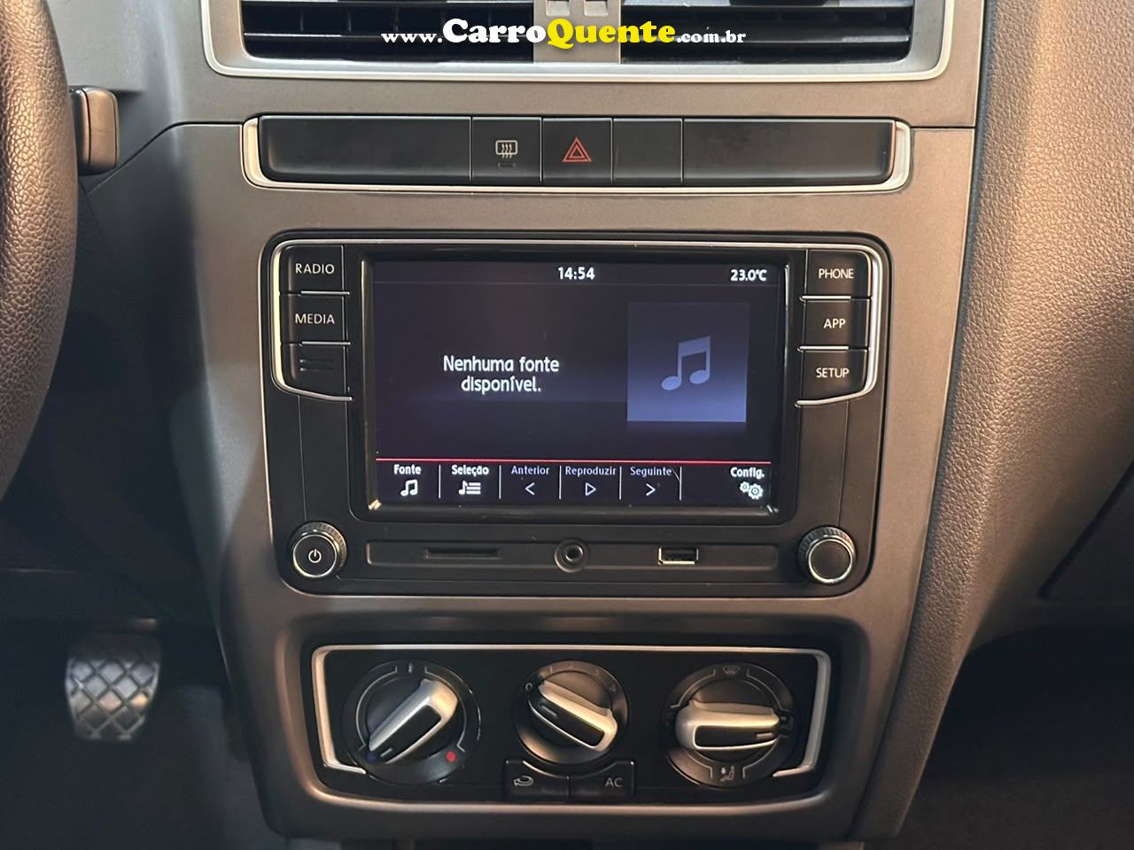 VOLKSWAGEN FOX 1.6 MSI TOTAL CONNECT 2020 - Loja