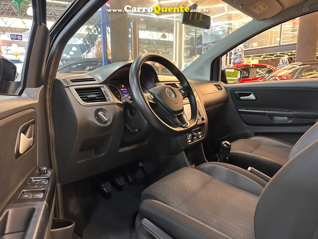 VOLKSWAGEN FOX 1.6 MSI TOTAL CONNECT 2020 - Loja