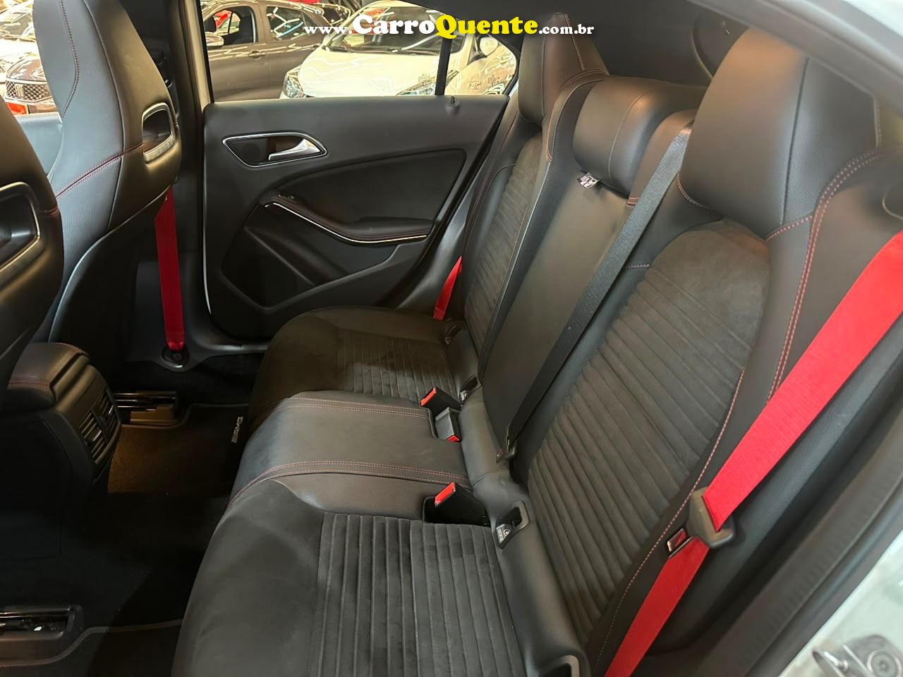 MERCEDES-BENZ A 45 AMG 2.0 CGI S 4MATIC 2018 - Loja