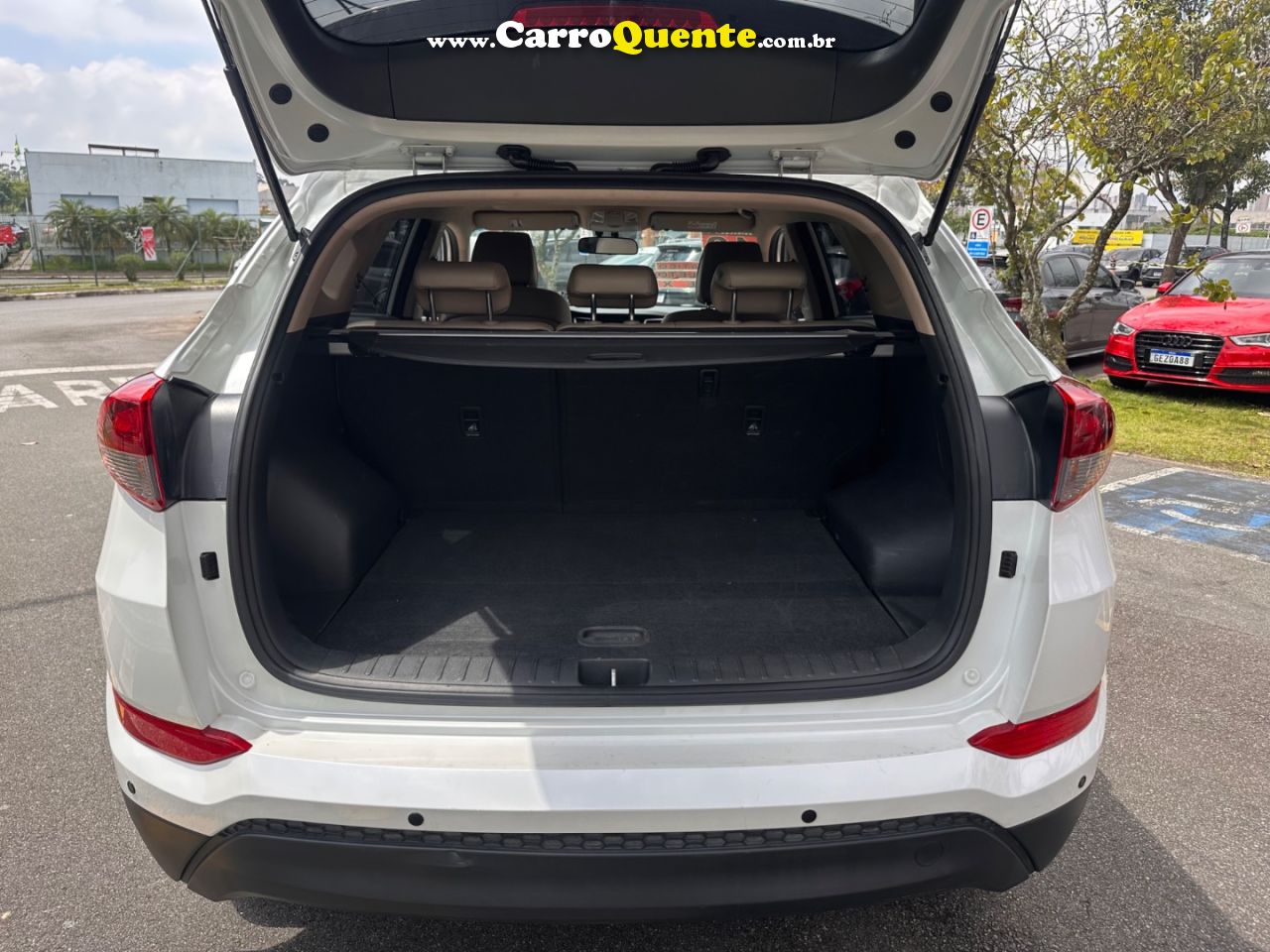 HYUNDAI TUCSON 1.6 16V T-GDI GL 2018 - Loja