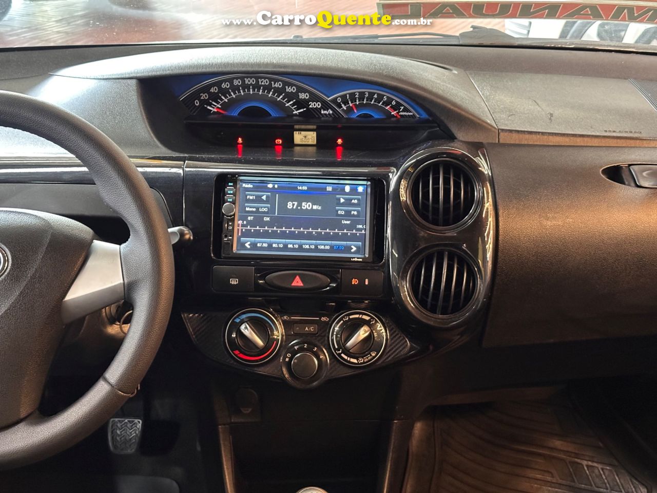 TOYOTA ETIOS 1.3 16V 2014 - Loja